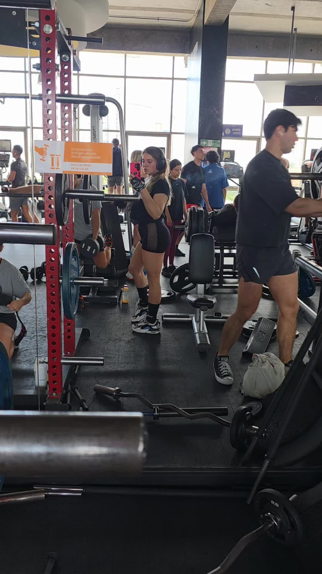 @Paisana