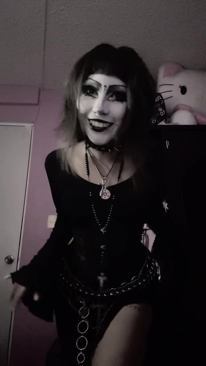 @daymin🦇