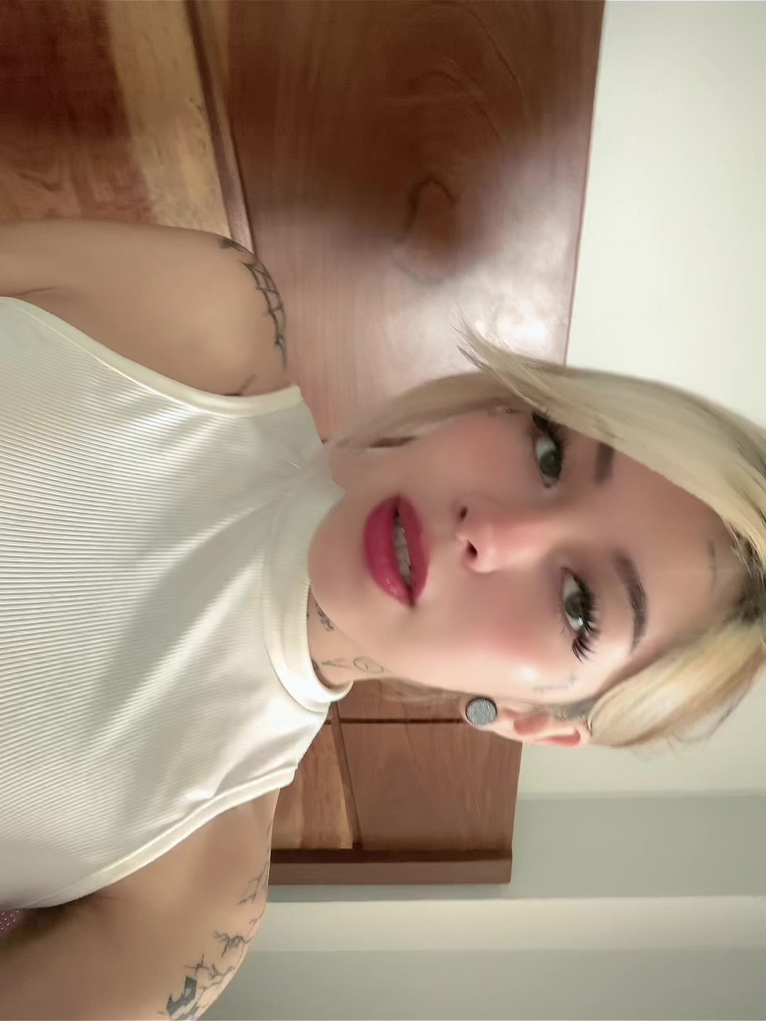 @𝔖𝔥𝔞𝔦𝔢𝔩 𝔇𝔞𝔳𝔞𝔩𝔬𝔰