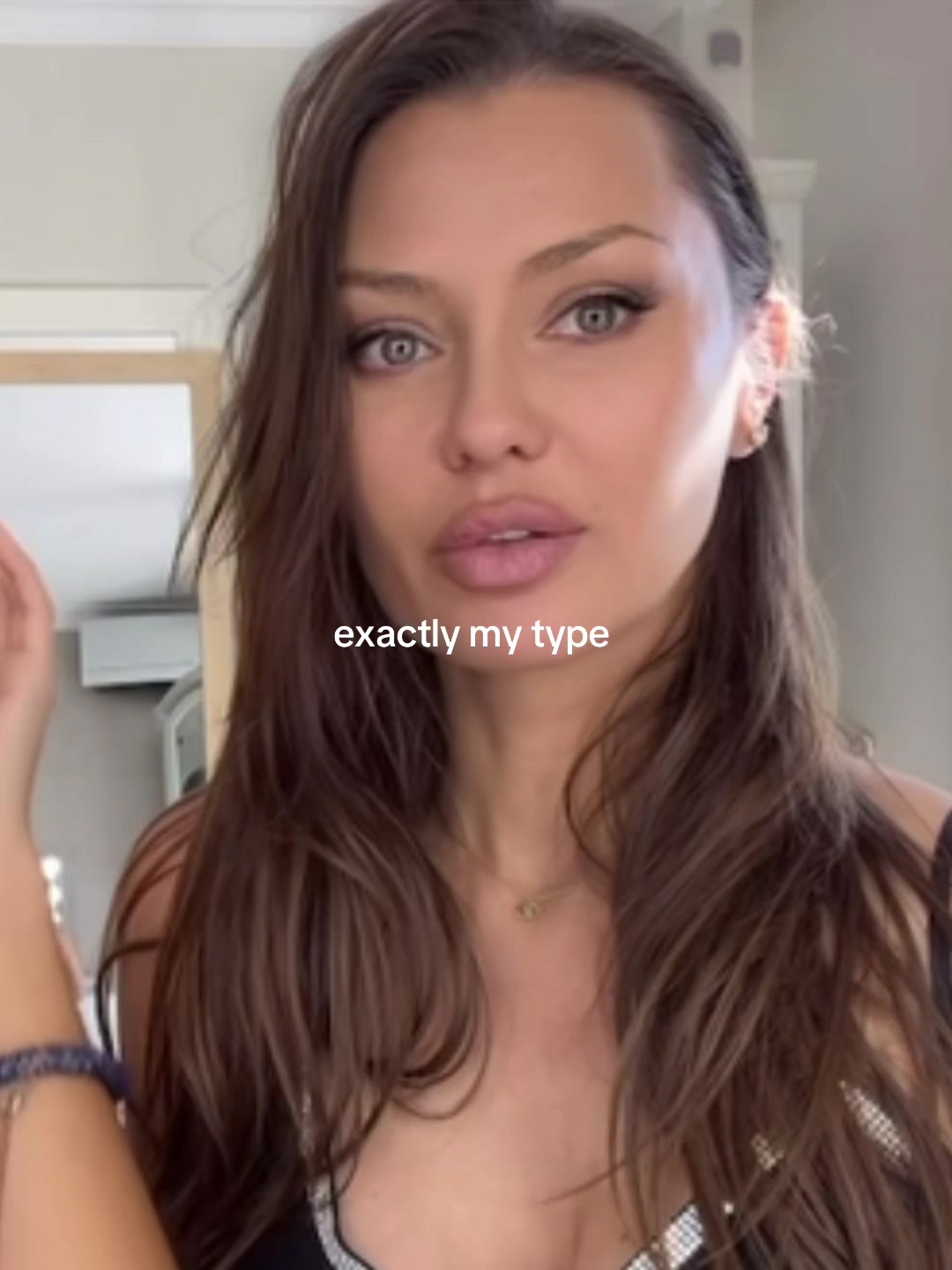 @𝒥