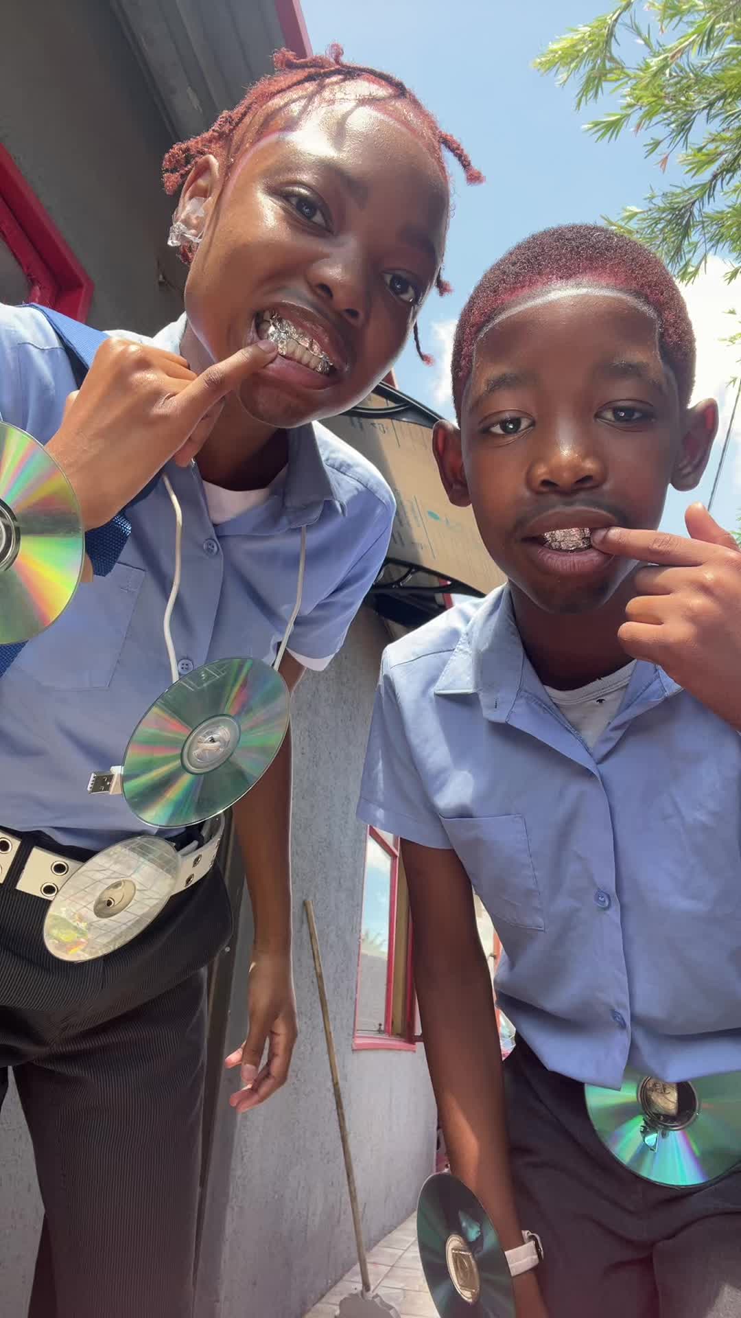 @Tshiamo