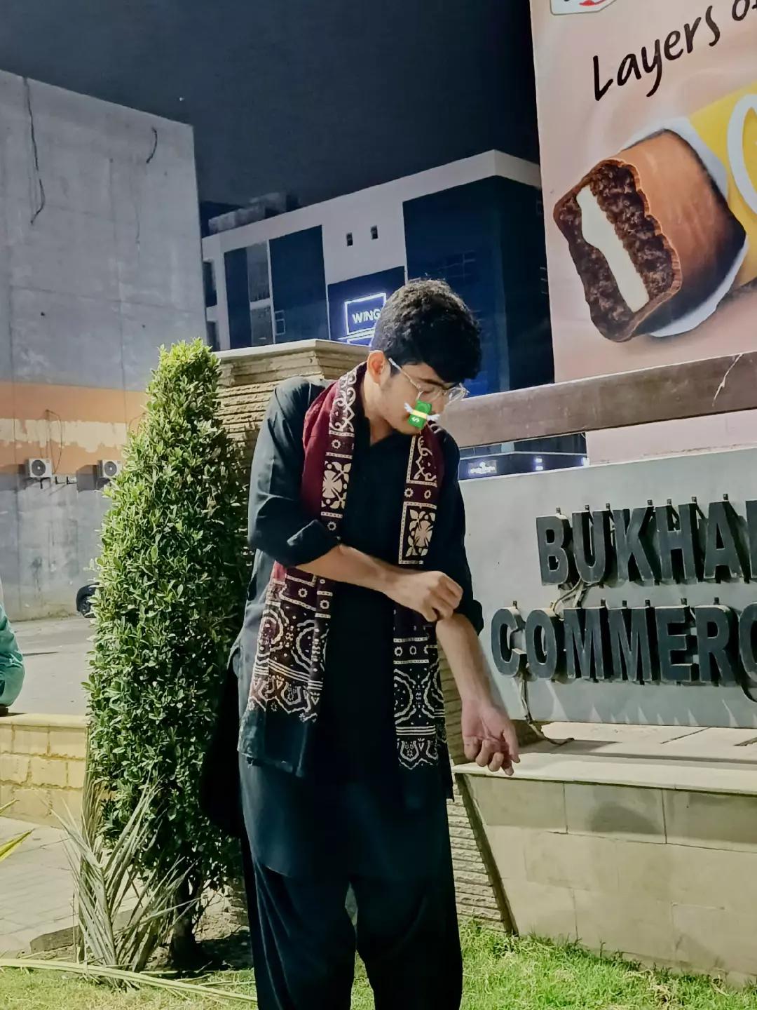 @Daniyal💸🕊️🖤