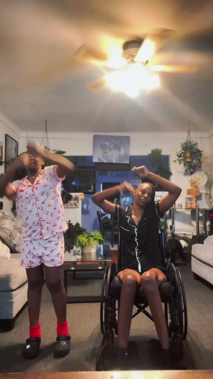 @NiqNiq