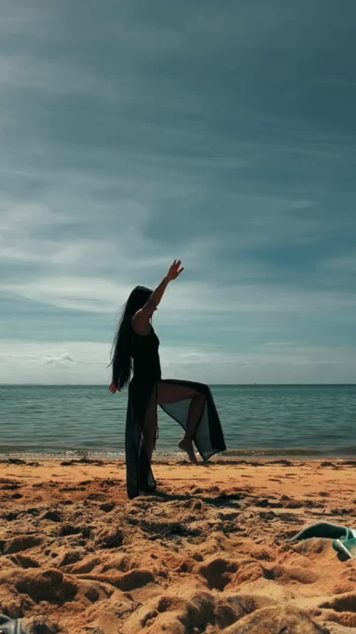 @𓂀 ℍ𝕚𝕝𝕝𝕒𝕣𝕪 𓂀