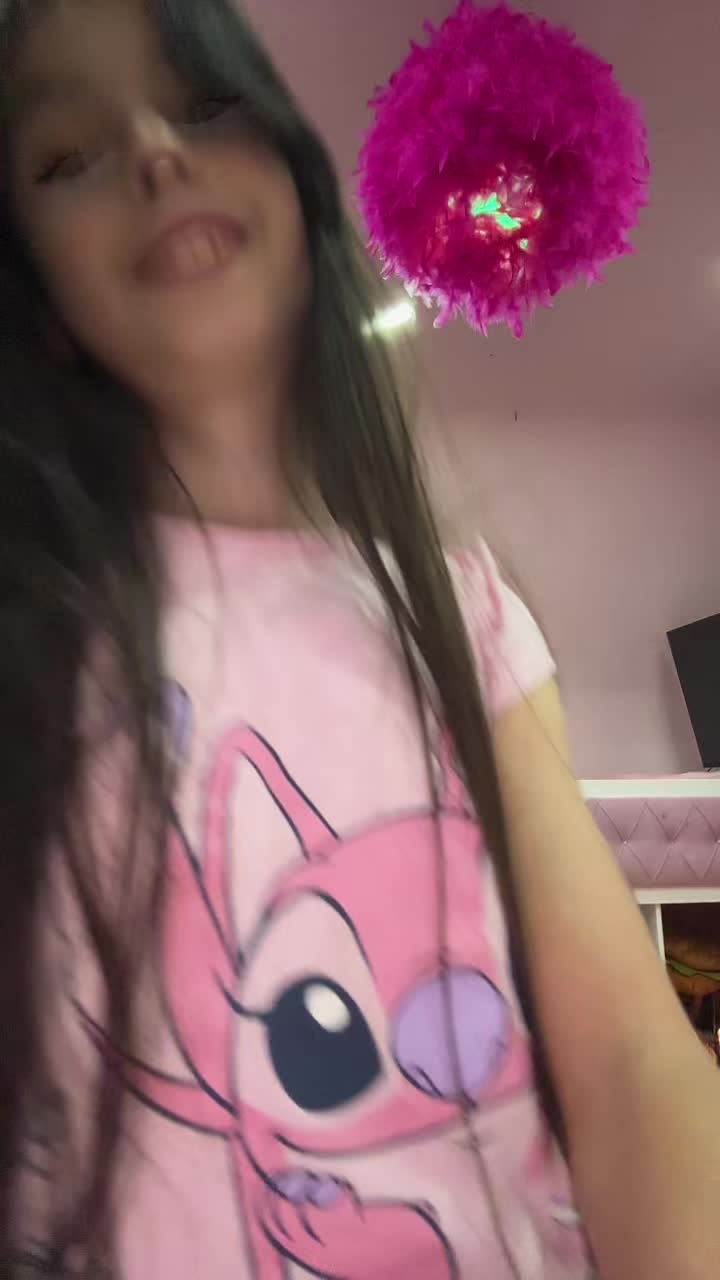 @𝐃,👻