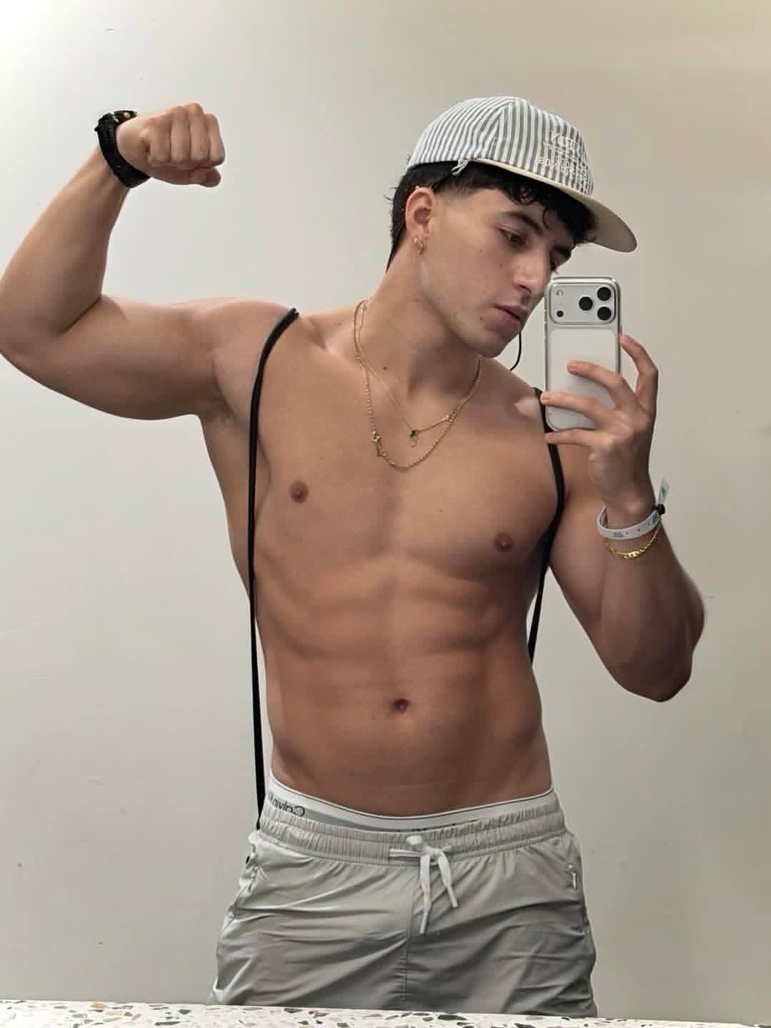 @kleber G&oacute;mez Pac