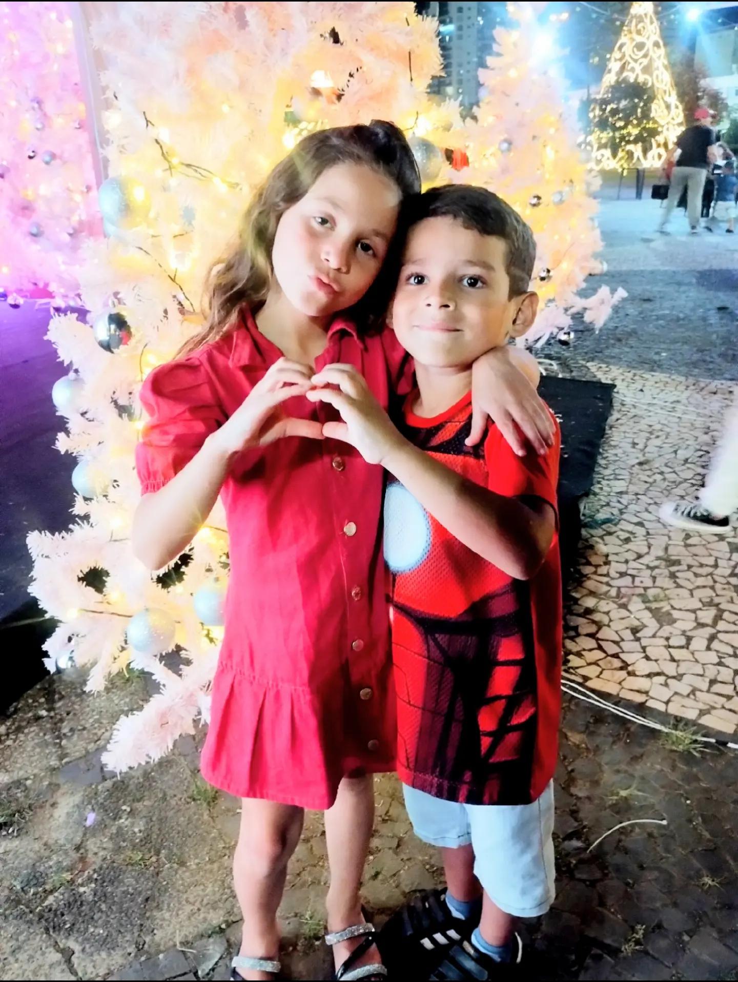 @T&acirc;nia lara
