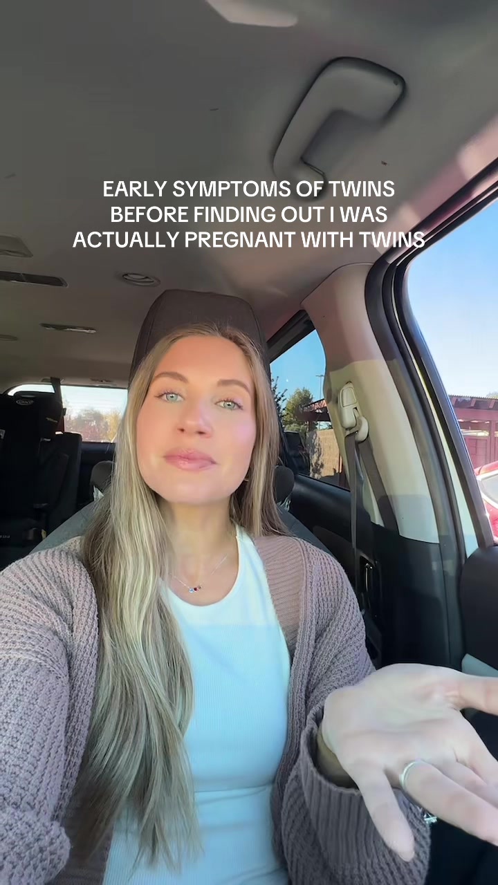 @Emily | Twin Mom + 3