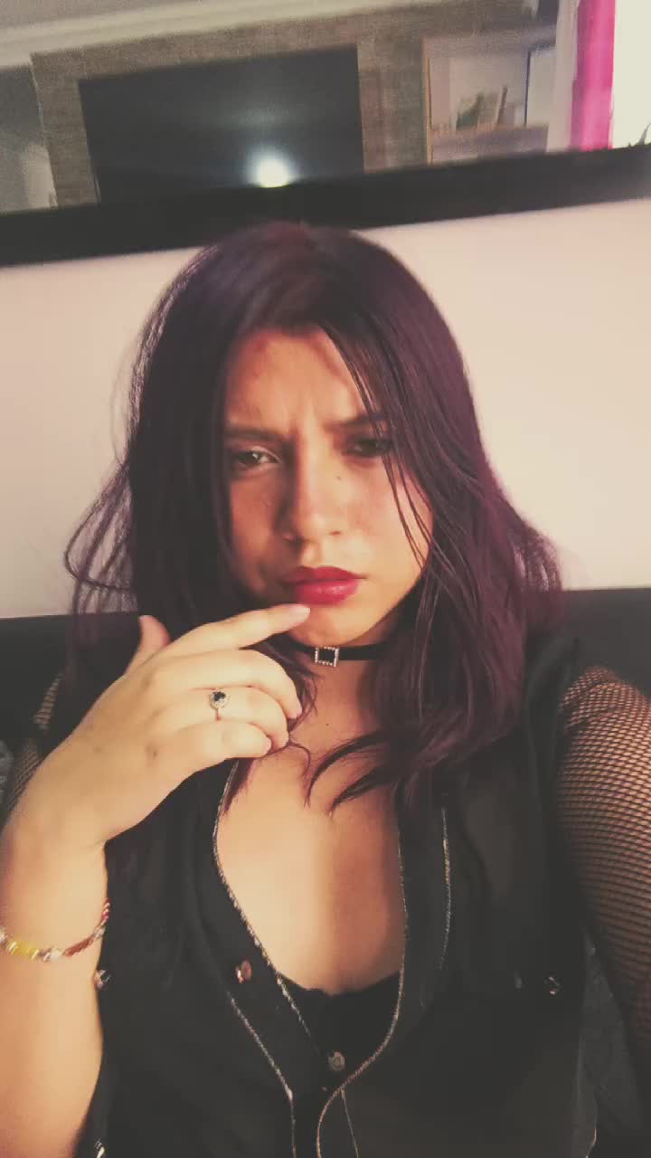 @Flora_24