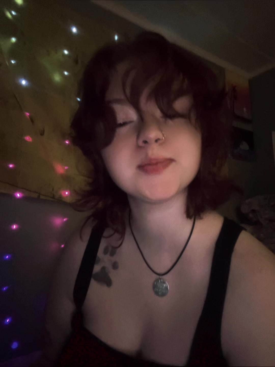 @Liv ⊬