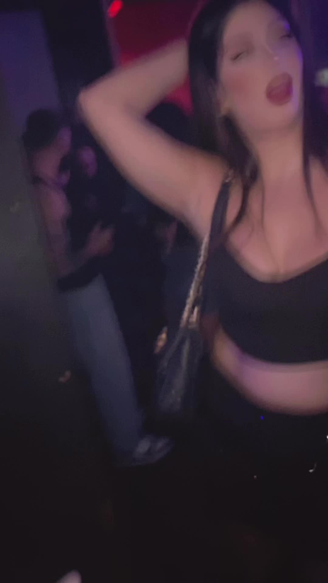 @Kiara💜💣