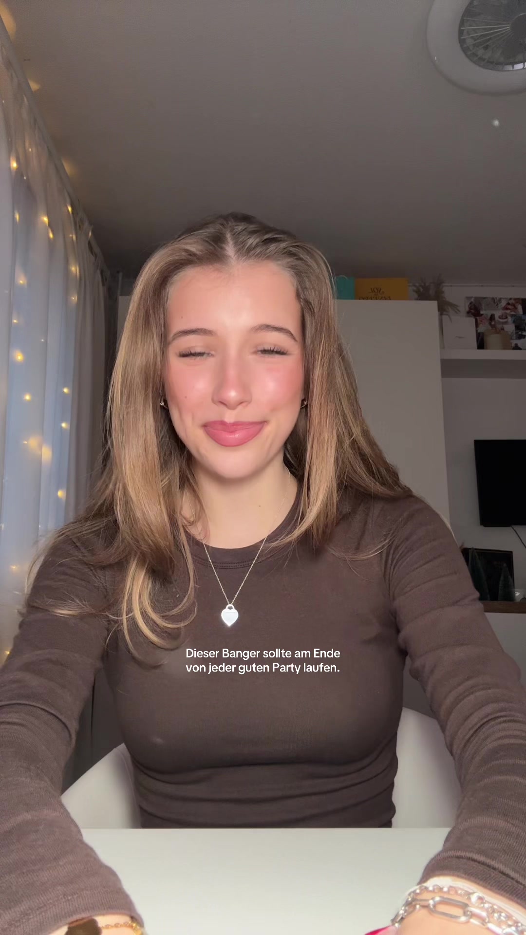 @Emi