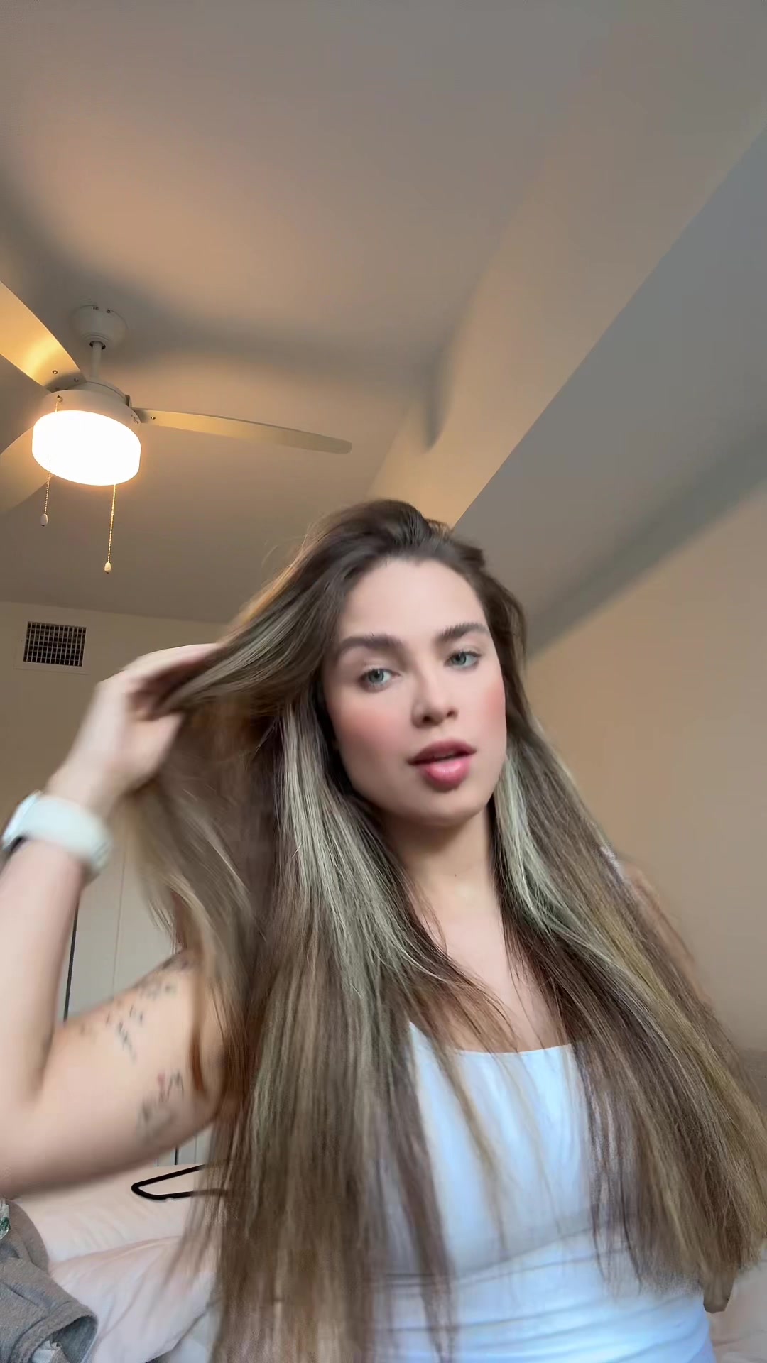 @Poliaaaanaaaaeua
