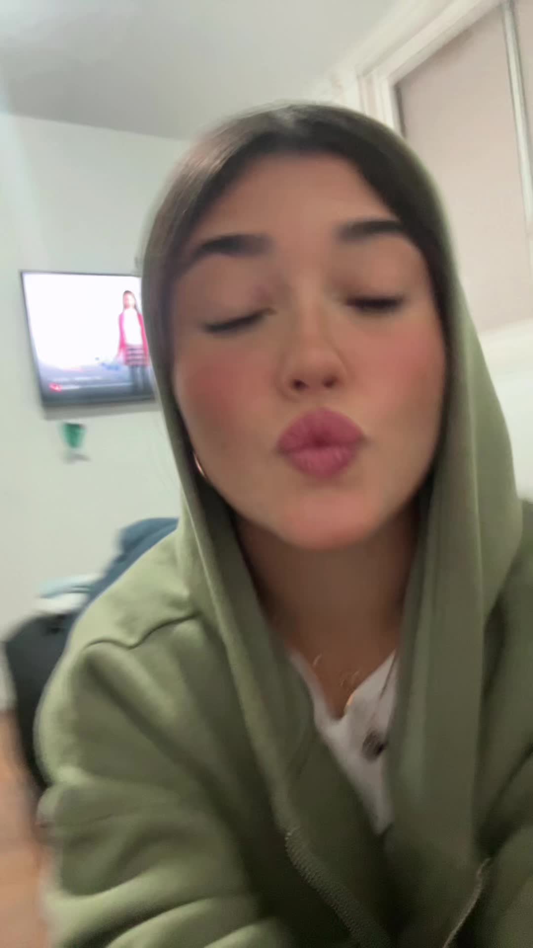 @lianrothspam01