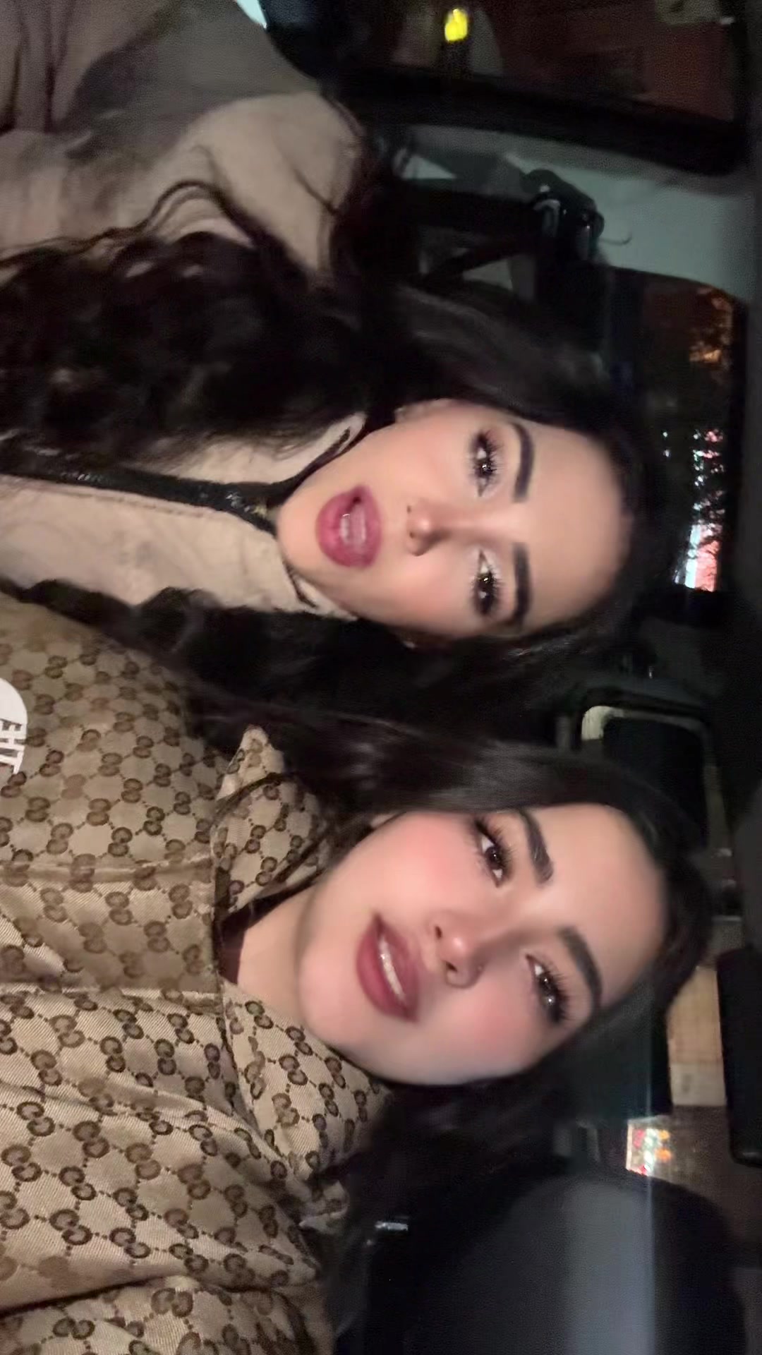 @Melikafarahani