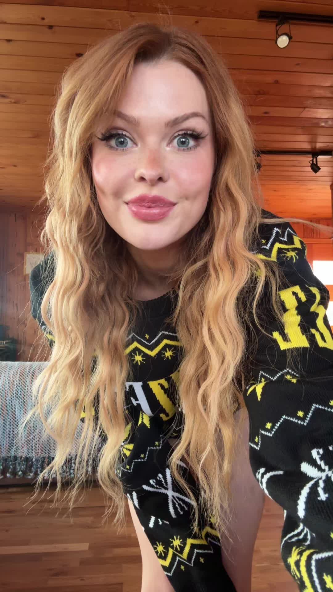 Elly Clutch🍒🪽 (ellyclutchofficial) Urlebird