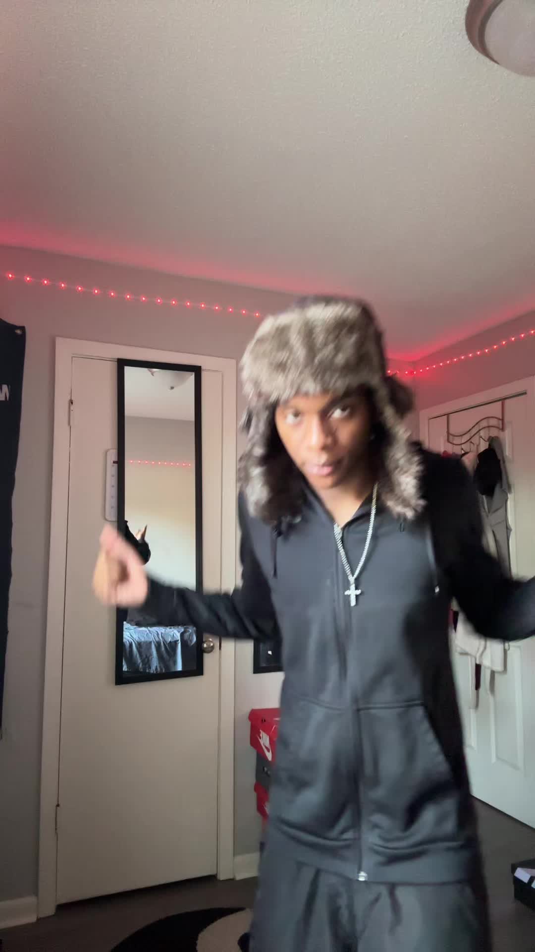 @dyl2amill