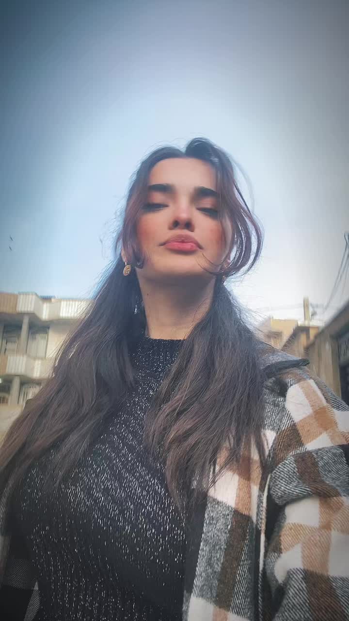 @E L I S🧚🏻‍♀️