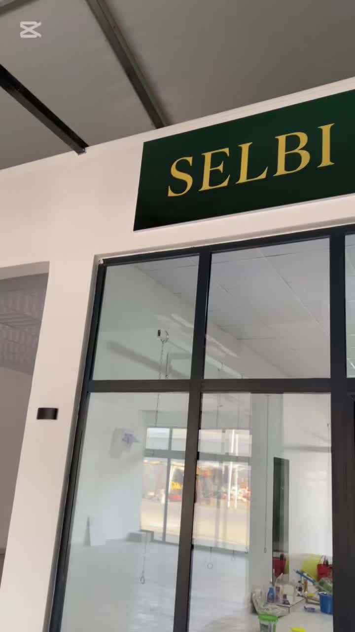 @selbi_boutique