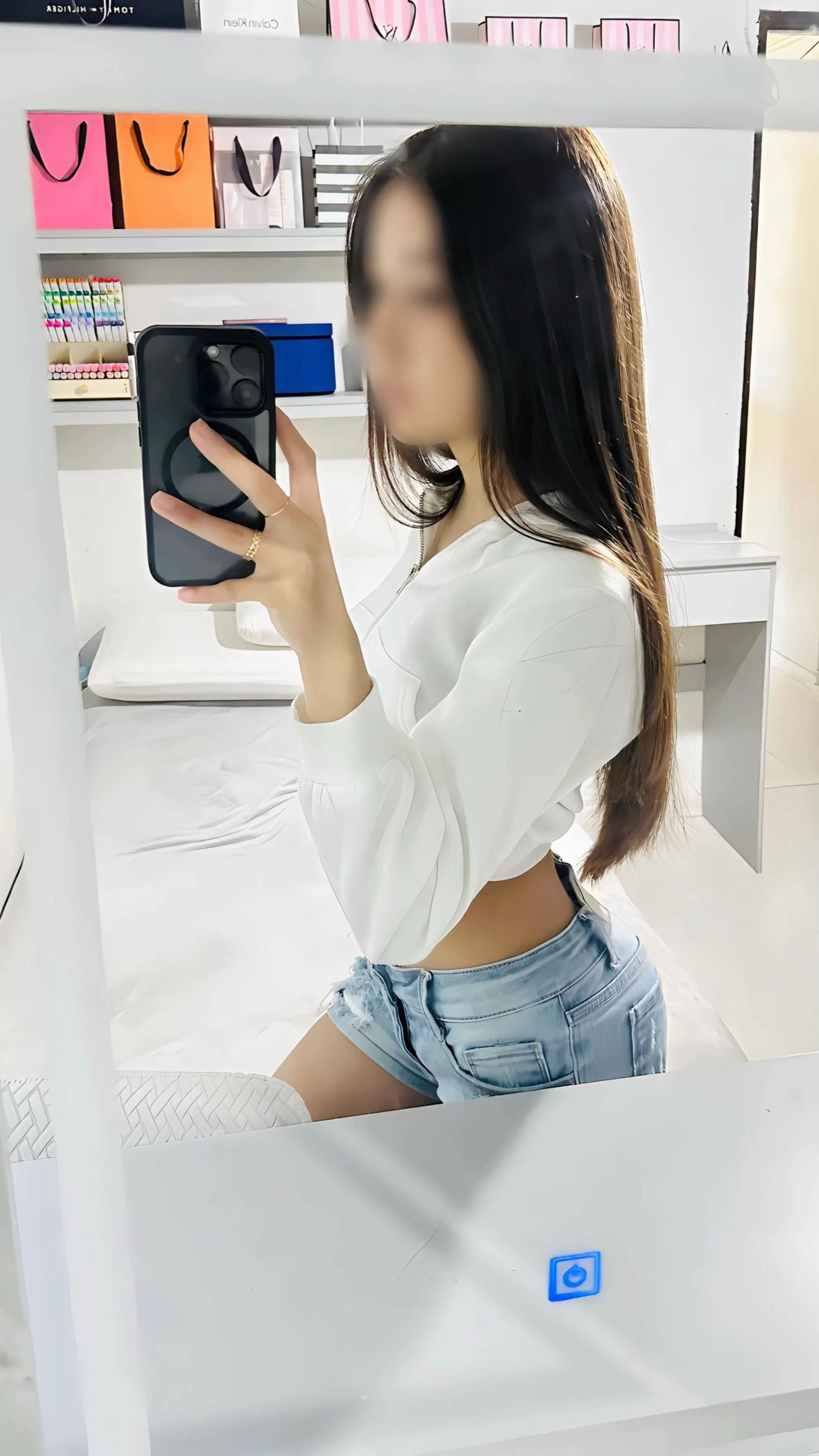 @️