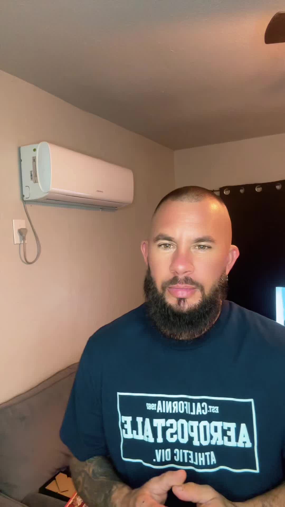 @MrChris