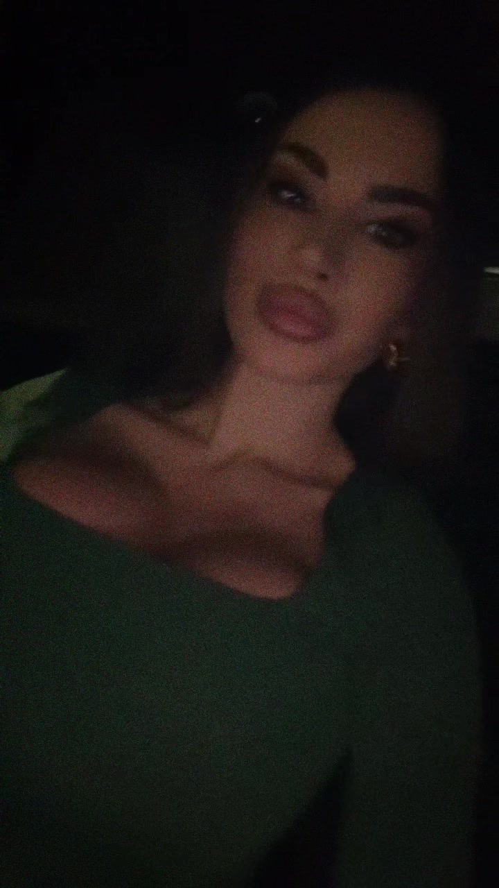 @elenadostic