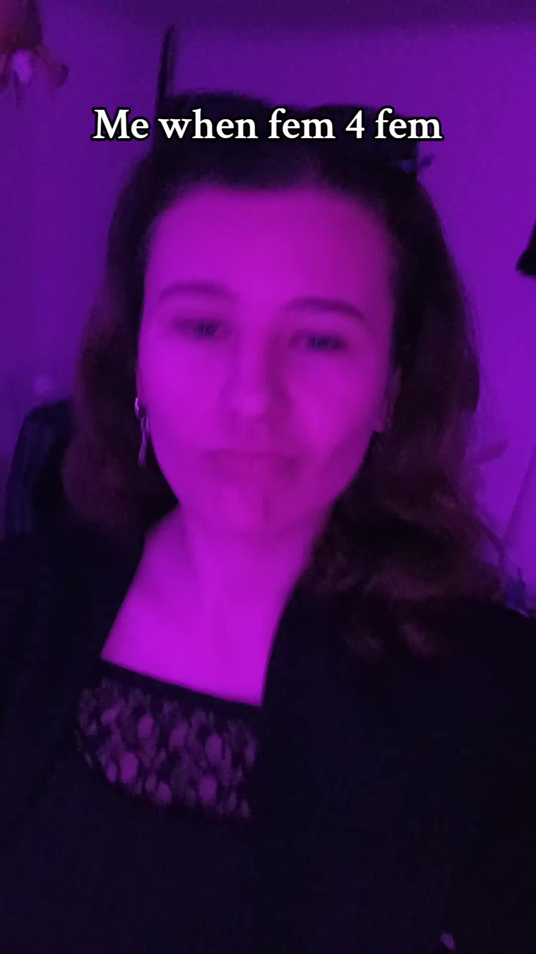 @😼