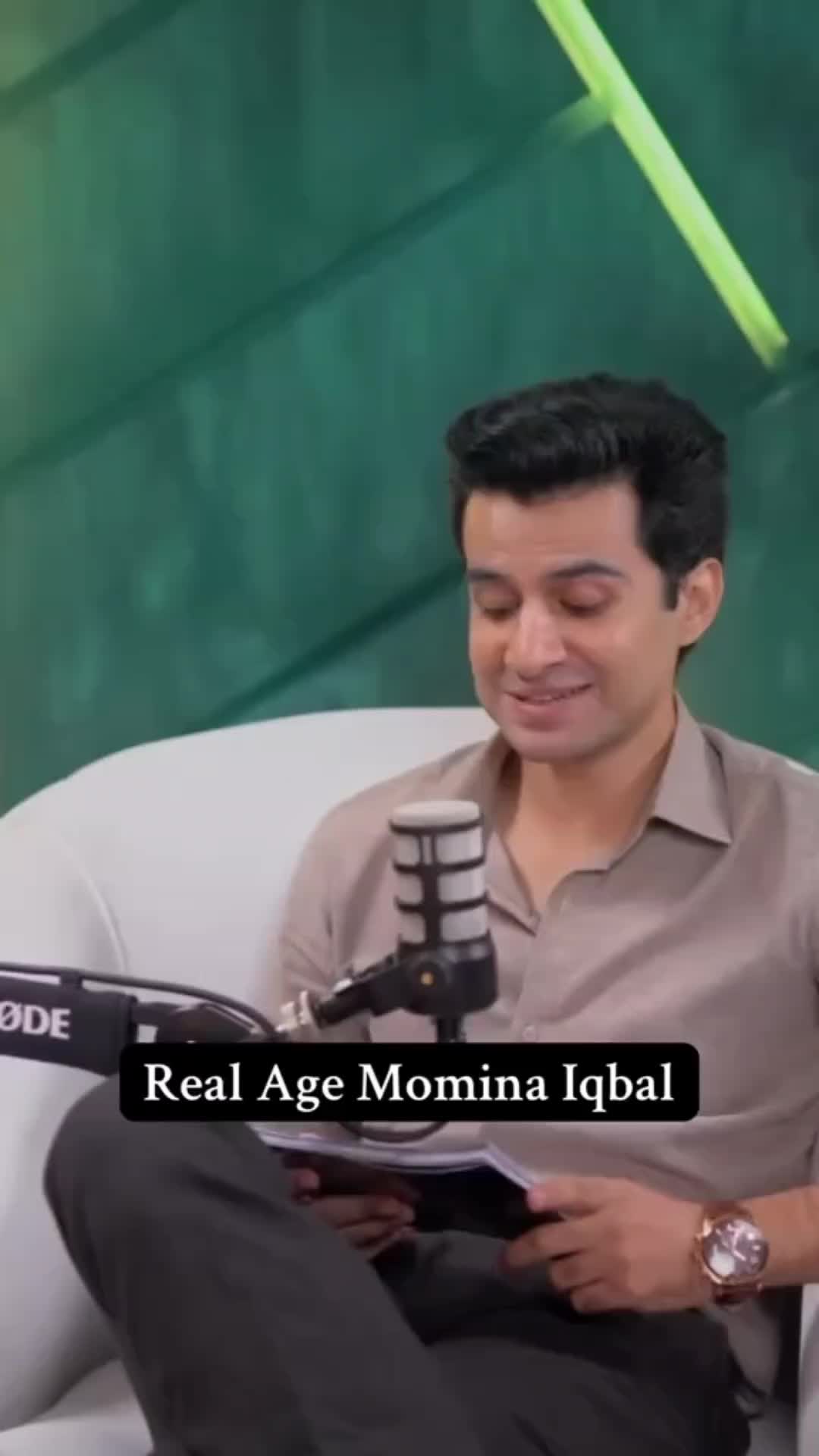 @Showbiz ki Duniya😍
