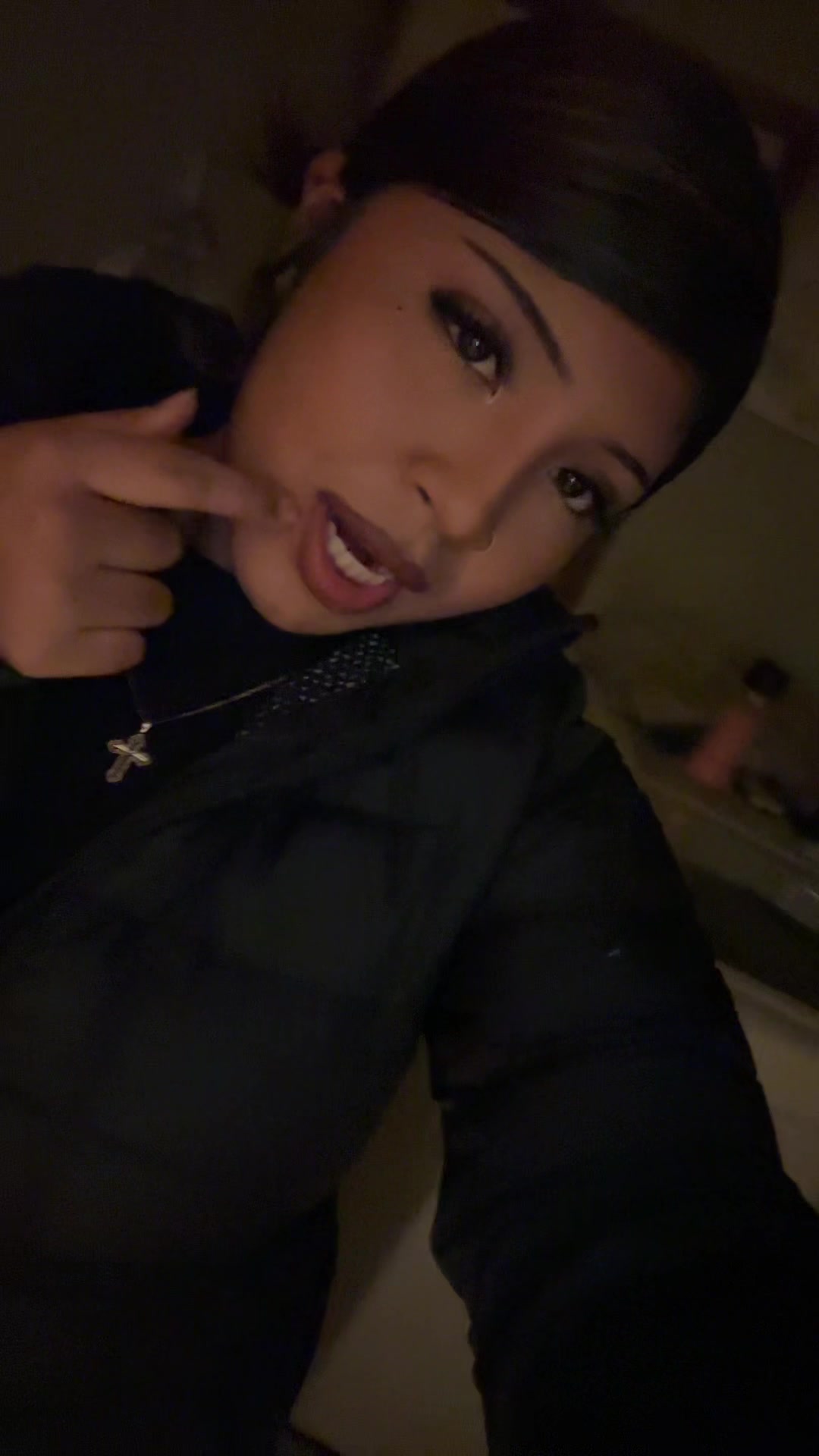 @idontknowthisperson