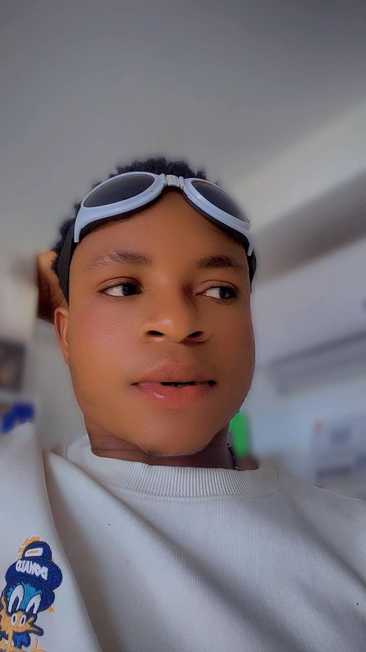 @Pretty Ephyia ❤️🦋 Star Boi🫶