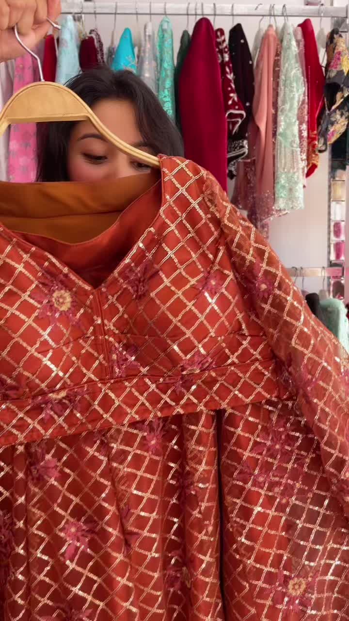 @Sharon&rsquo;sboutique