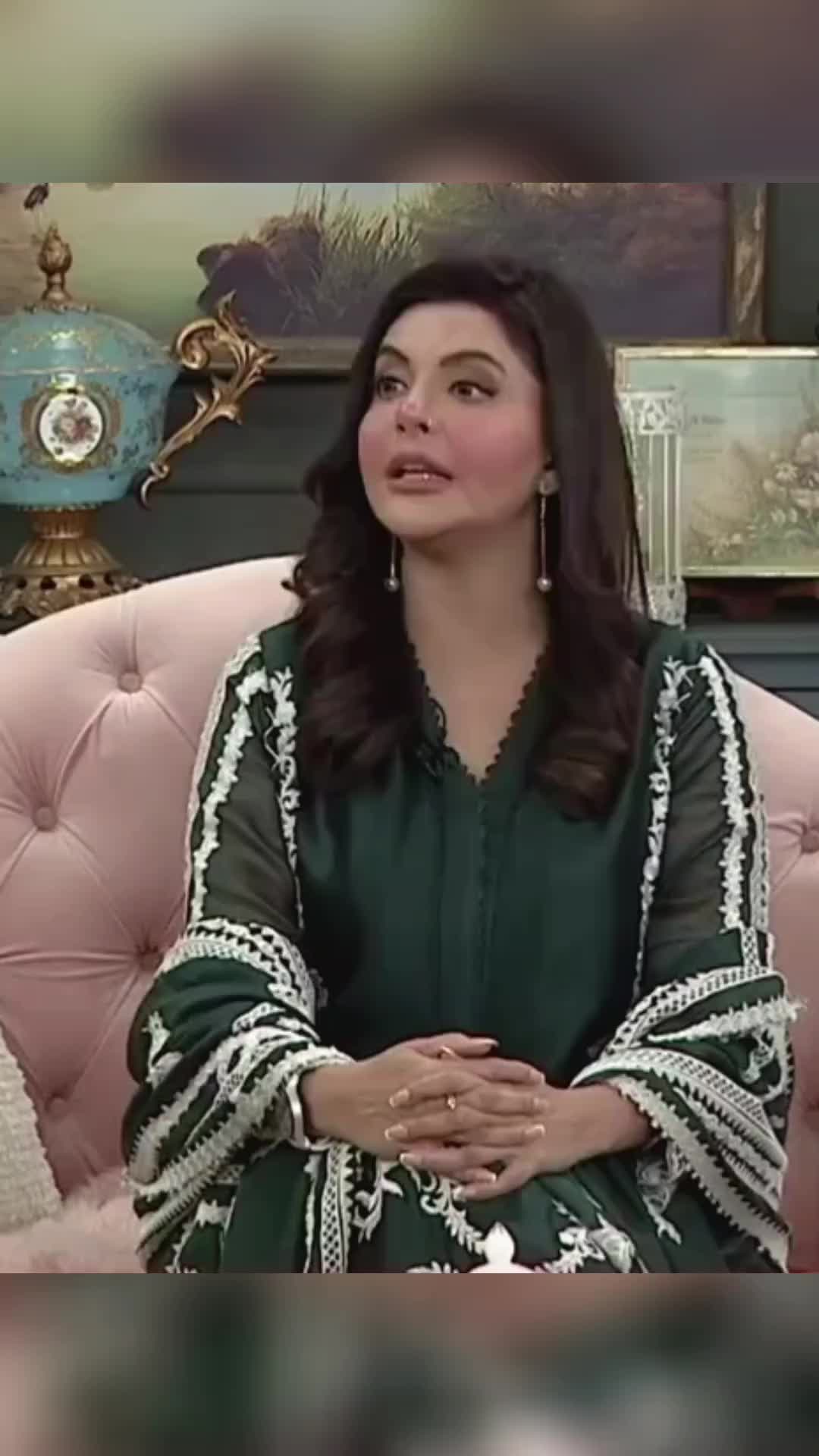 @Showbiz ki Duniya😍