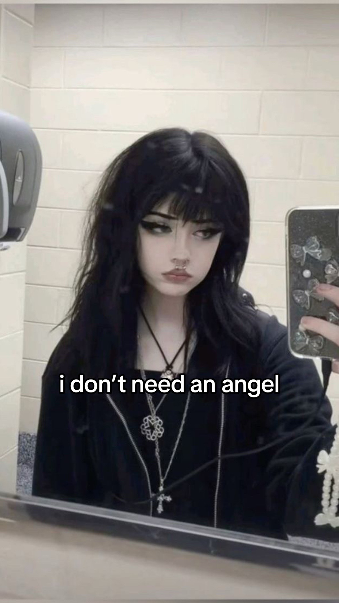 @🖤