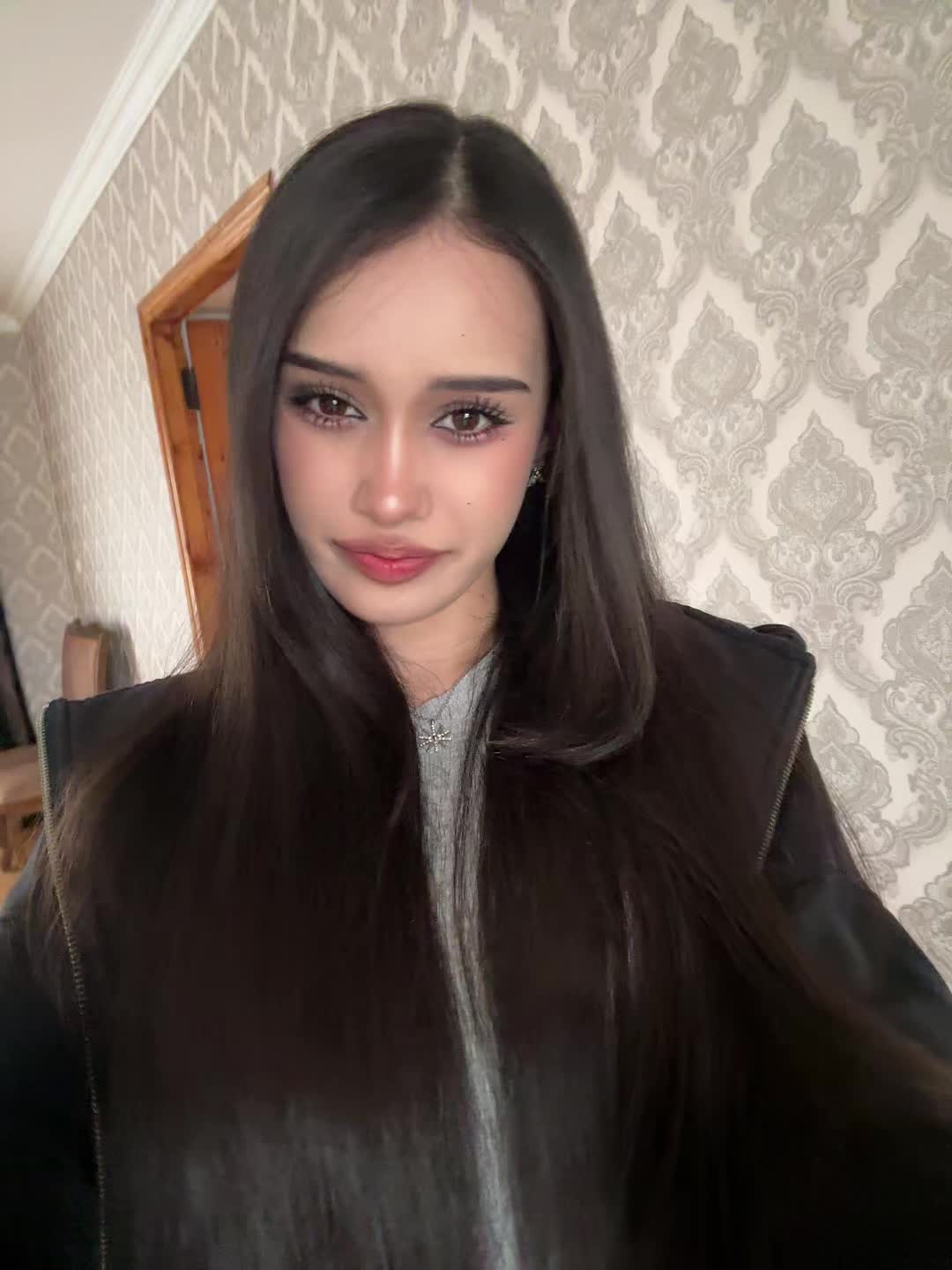 @Сири