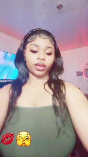 @dat_girl_mel2.o