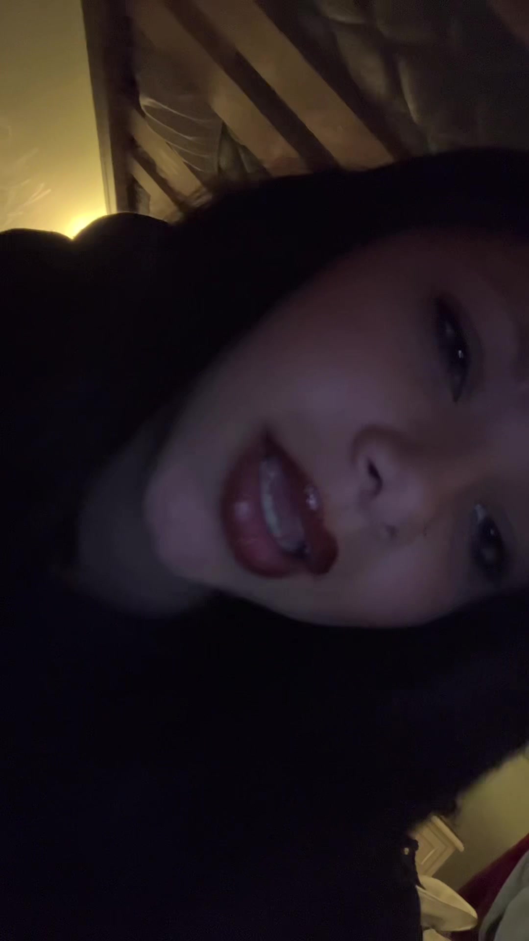@chloe