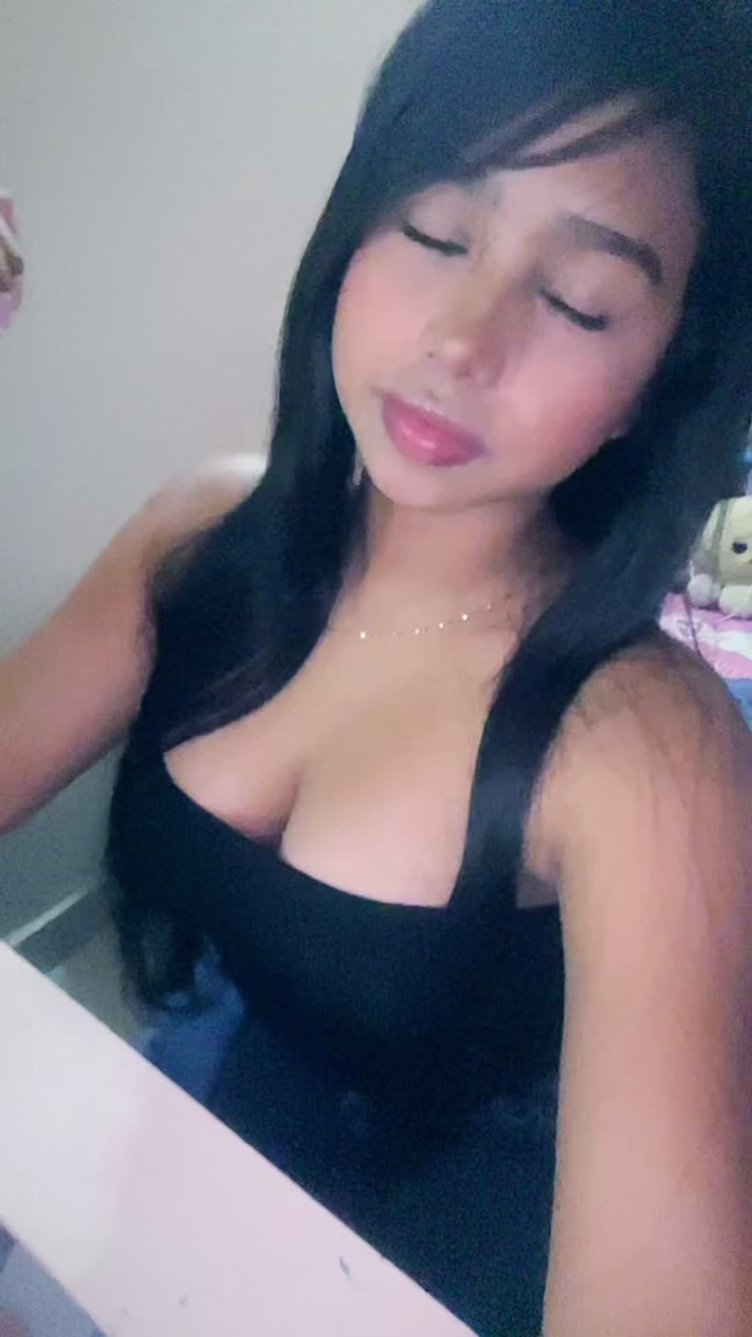 @𝒜𝓃𝓉𝑜𝓃𝑒𝓁𝓁𝒶 𝓉𝑜𝓇𝑜