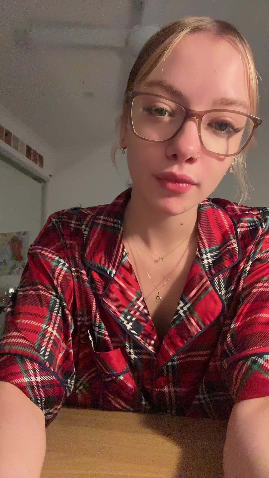 @🤟