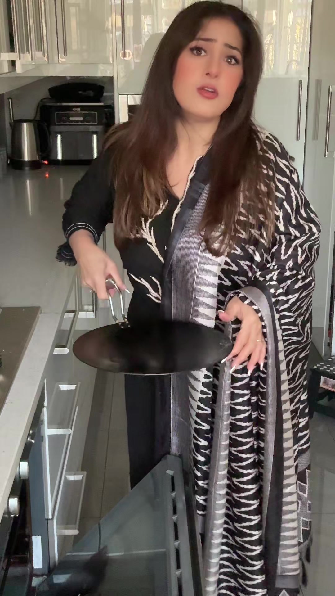 @Rakhi Saini