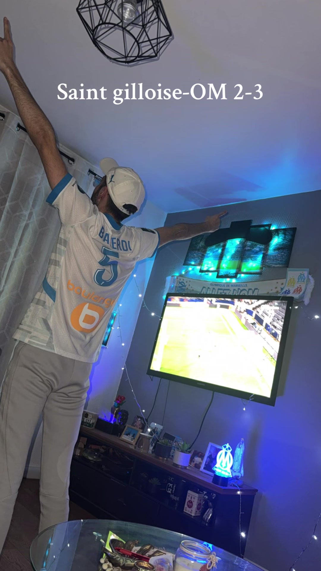 @Un supporter de l&rsquo;OM 🩵🤍