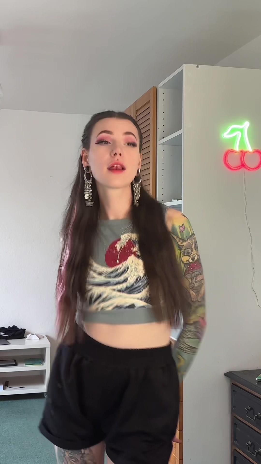 @Vera