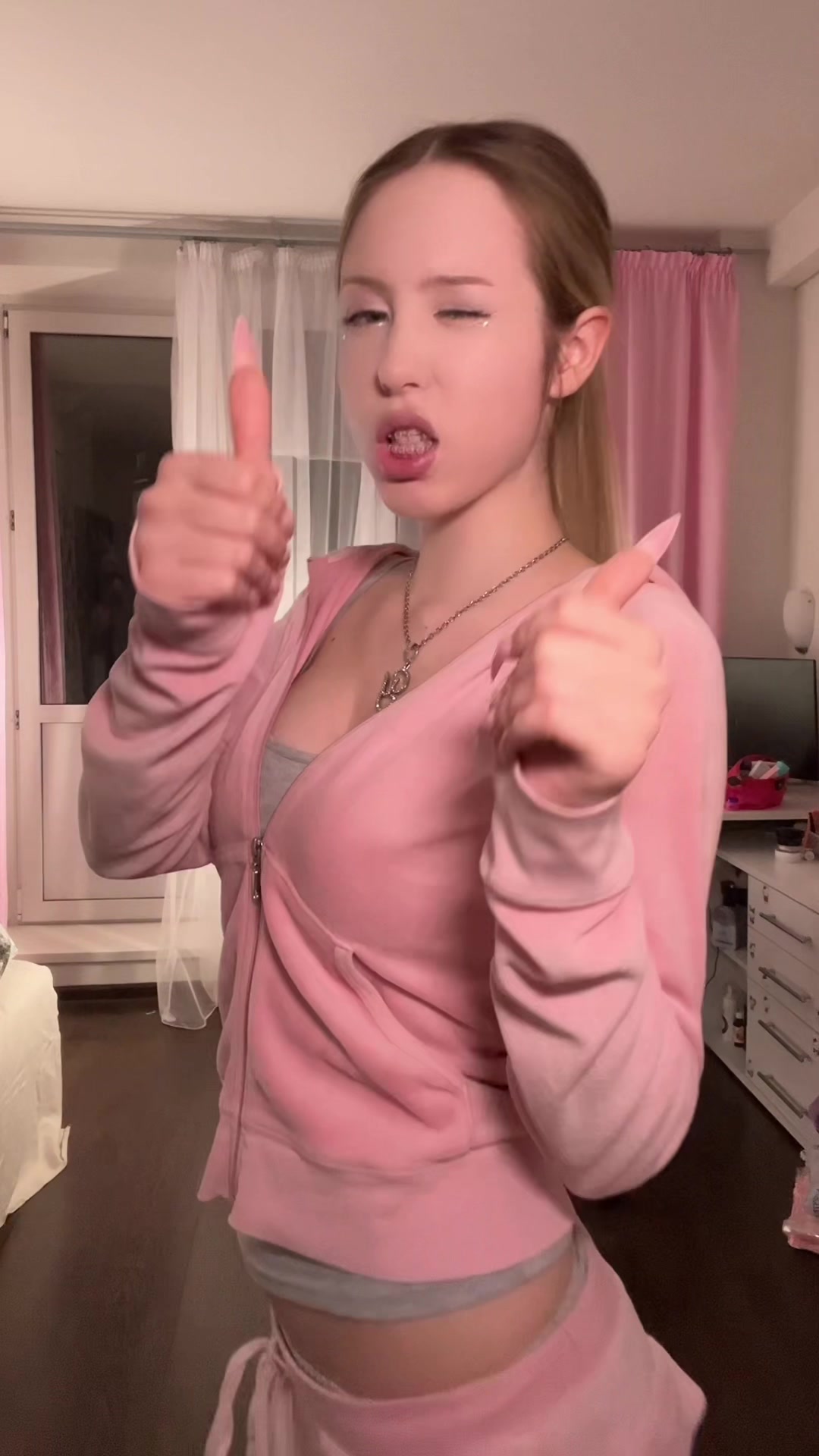 @УСТИНА ЭКВИ́ТАС 💕