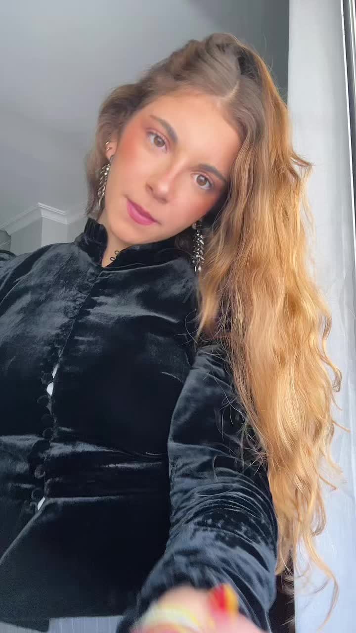 @julia g&oacute;mez