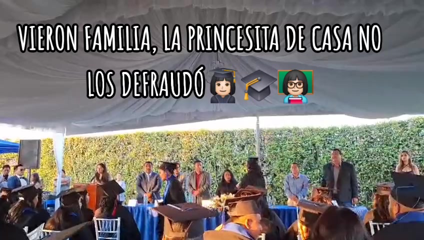 @𝓜𝓲𝓼𝓼 𝓐𝓷𝓰𝓲𝓮👩🏻&zwj;🏫✨👑