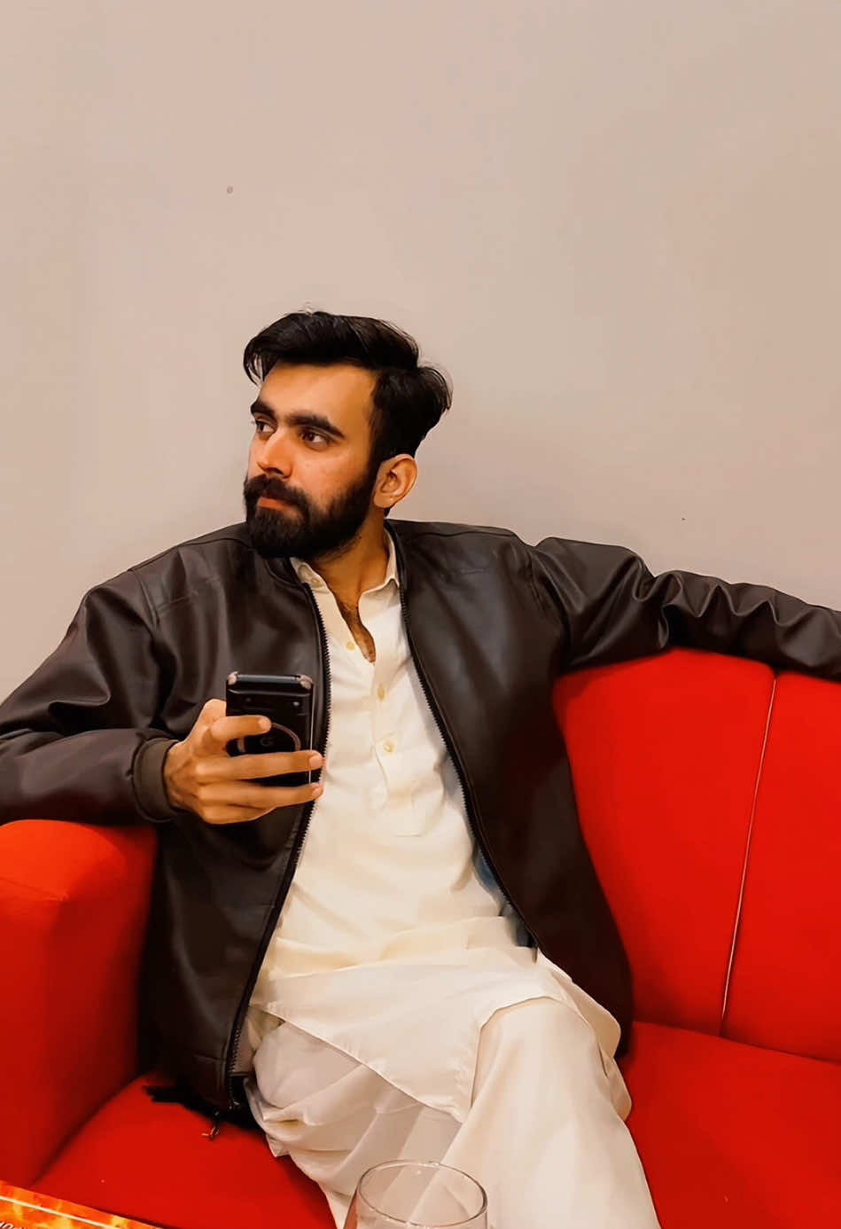 @حمزہ چوہدری 🖤💸