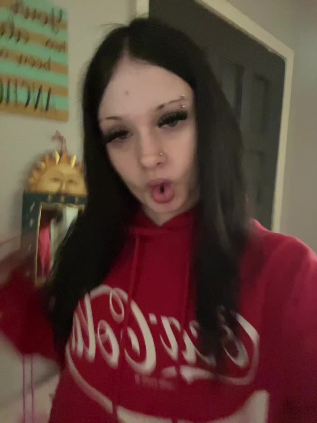 @mari.