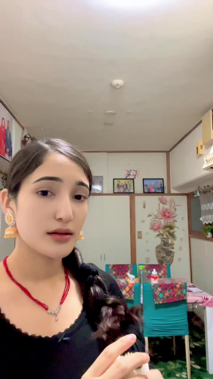 @🦋