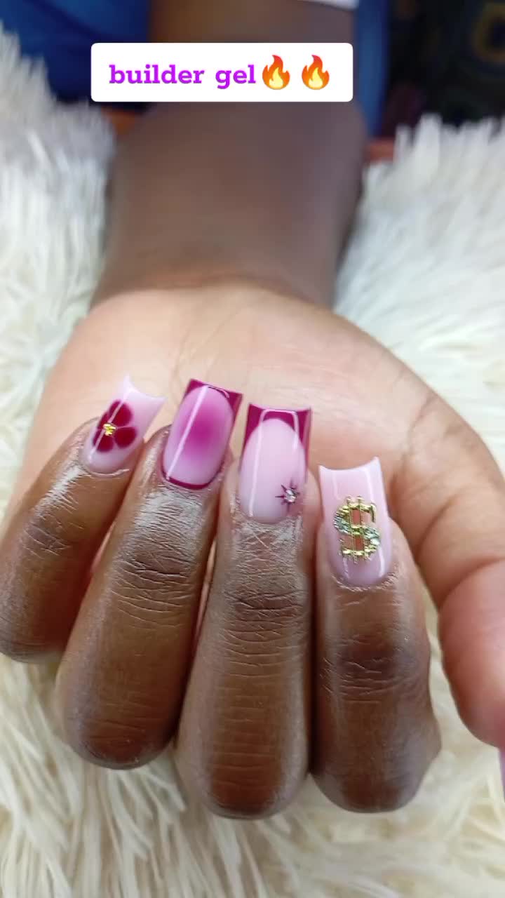 @Naf4nails