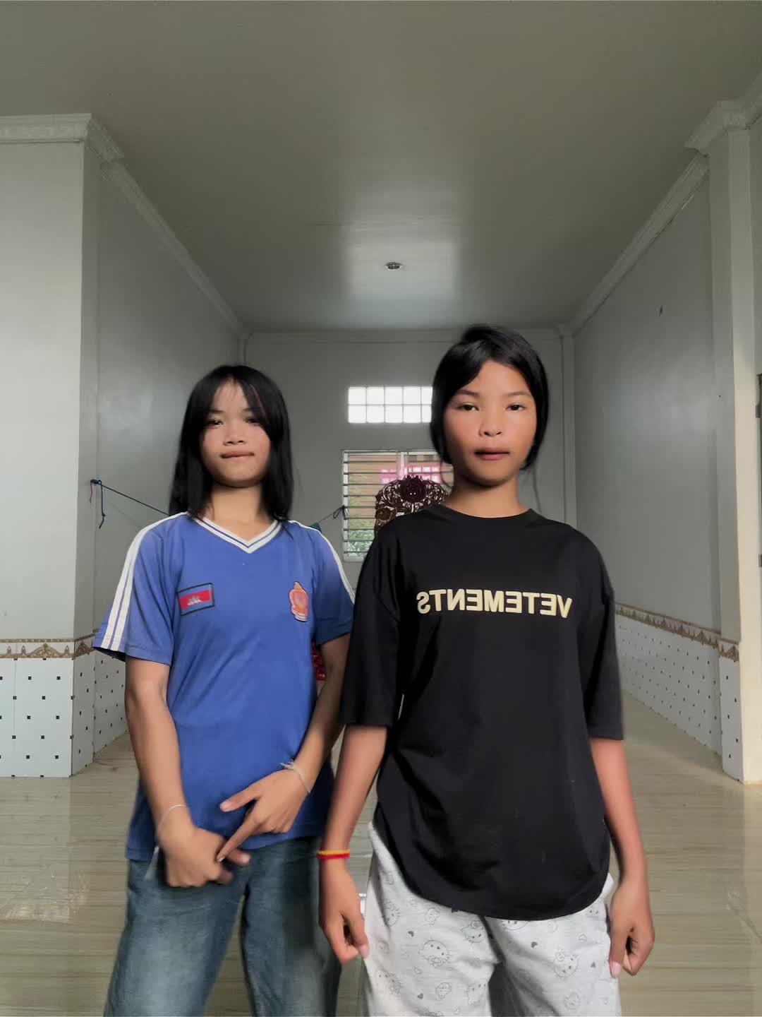 @CHE TRẢ