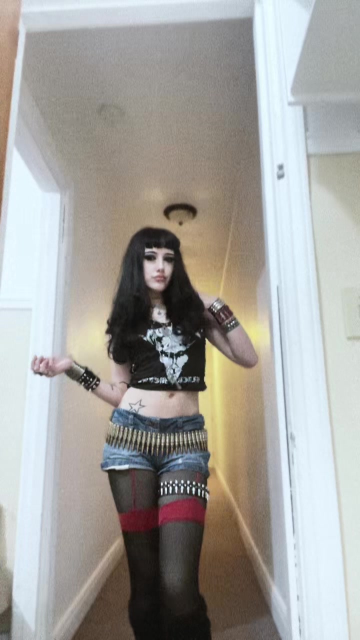 @Jenn 𖤐🦂